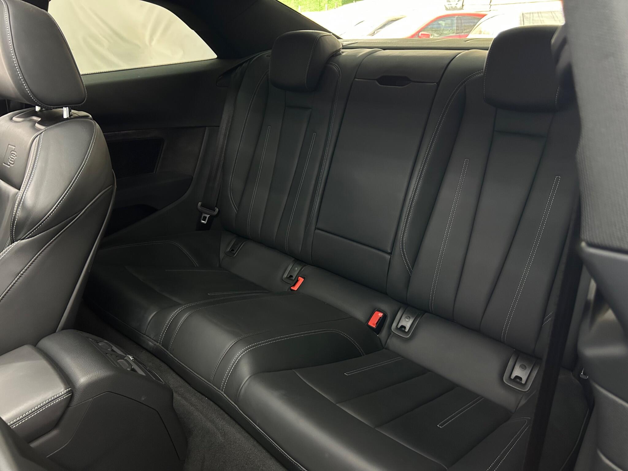 Audi A5 view 24