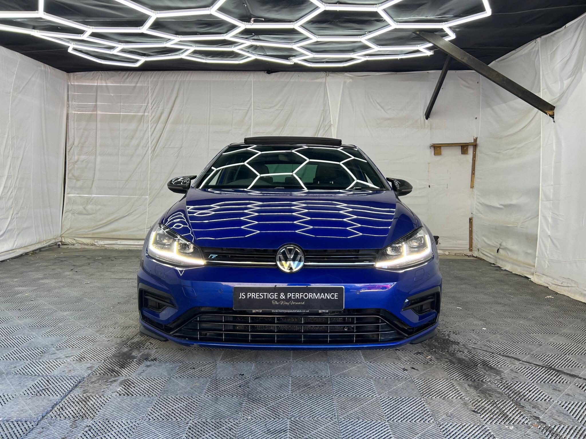 Volkswagen Golf view 2