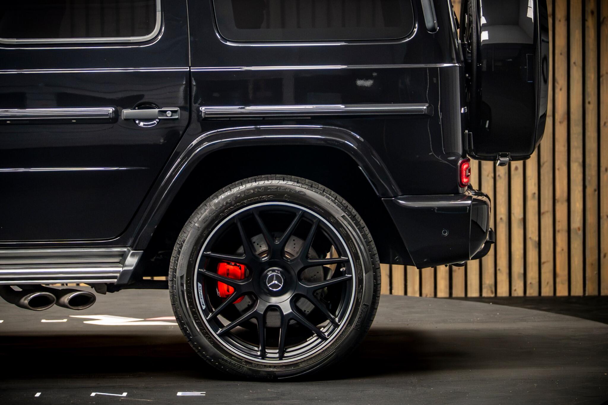 Mercedes-Benz G-Class view 18