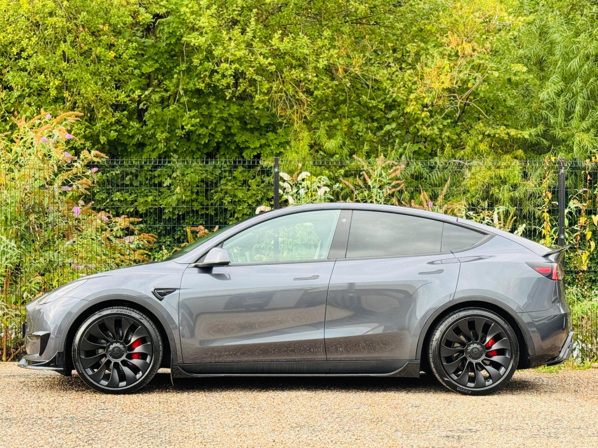 Tesla Model Y view 9