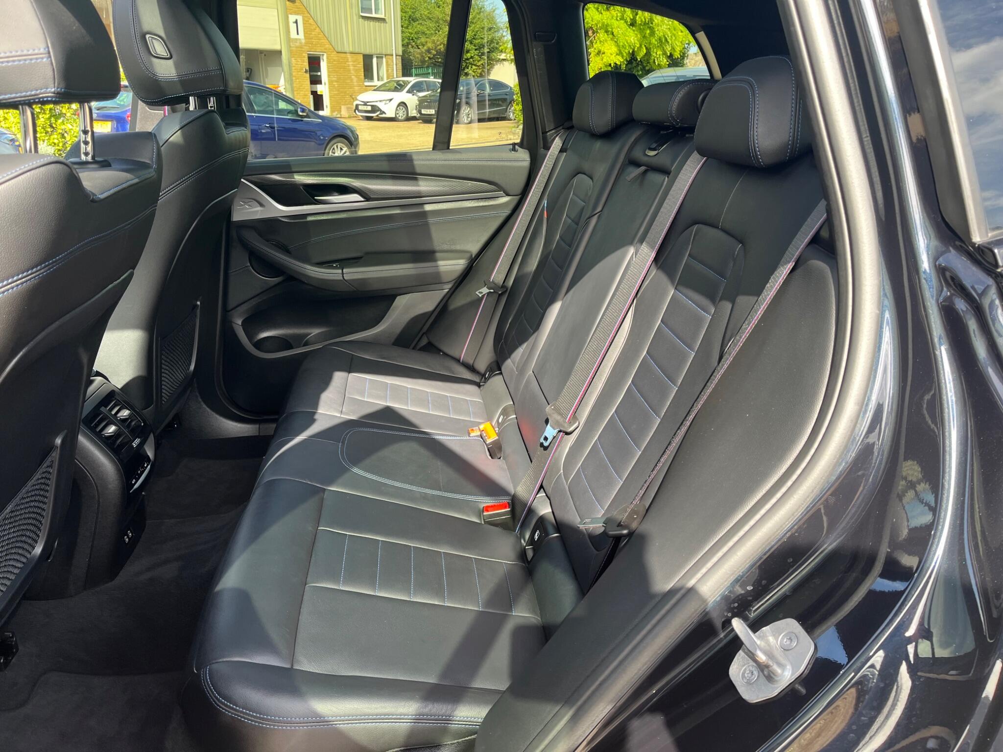 BMW X3 view 42