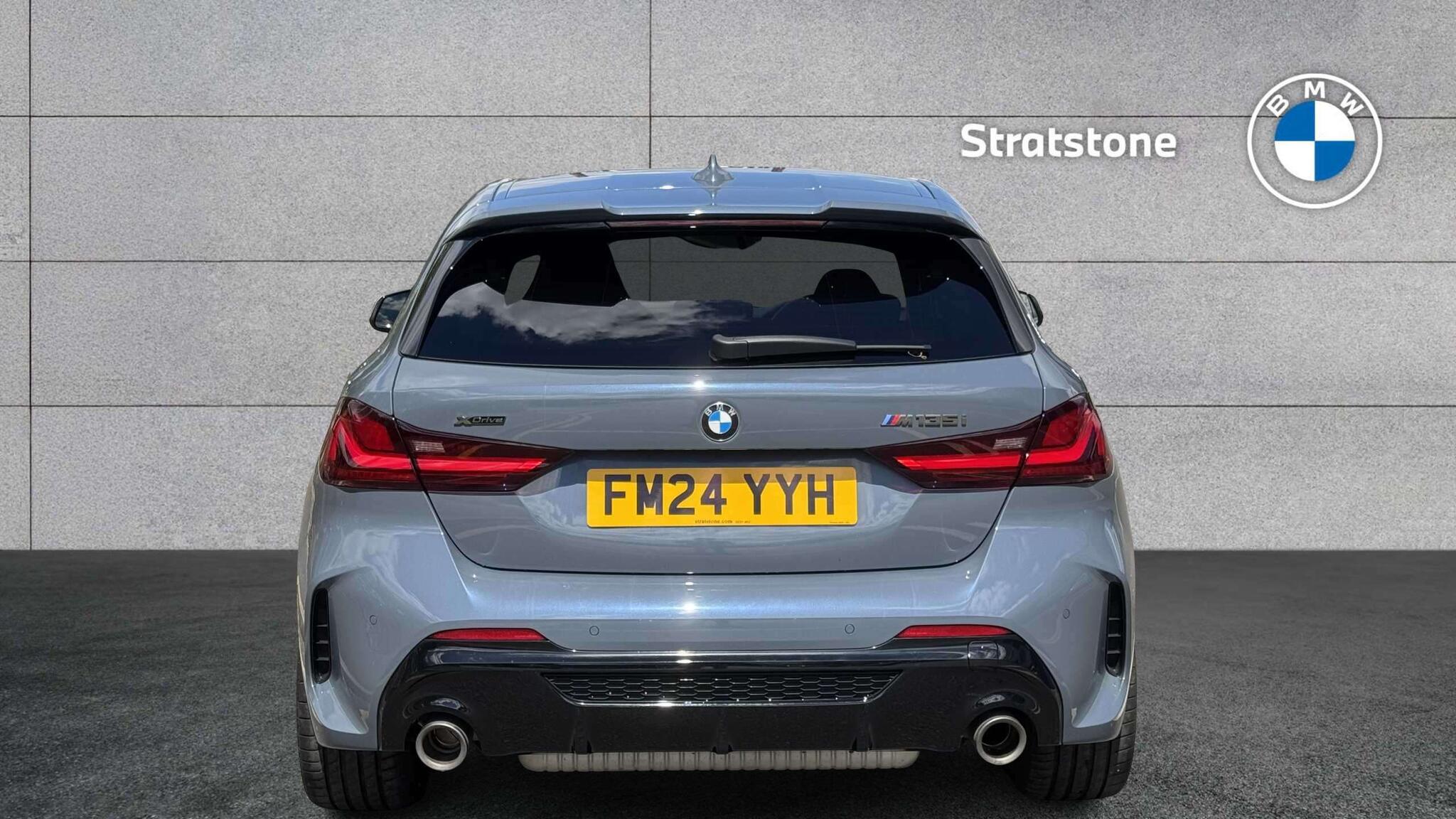 BMW 1 Series view 21