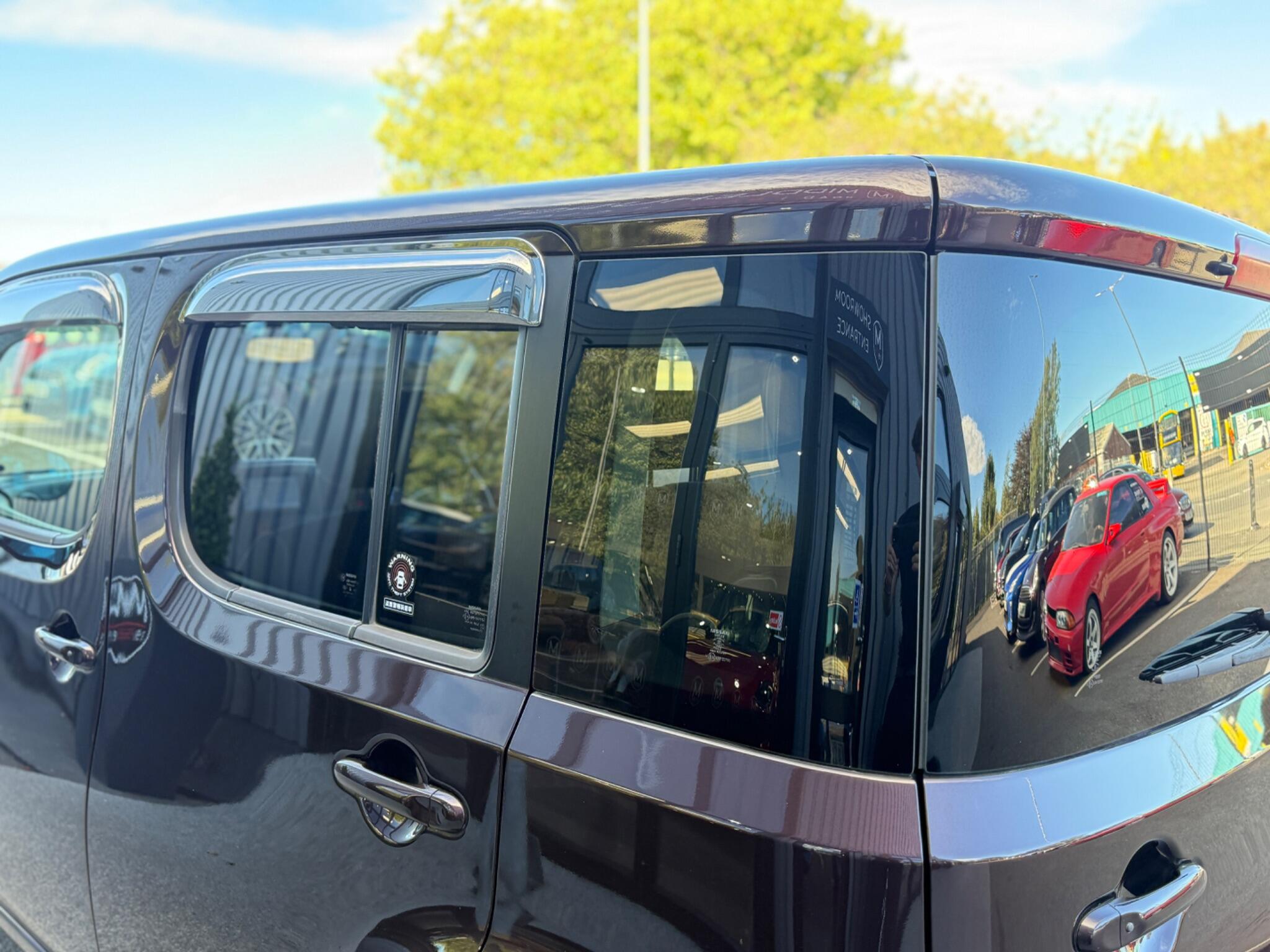 Nissan Cube view 22