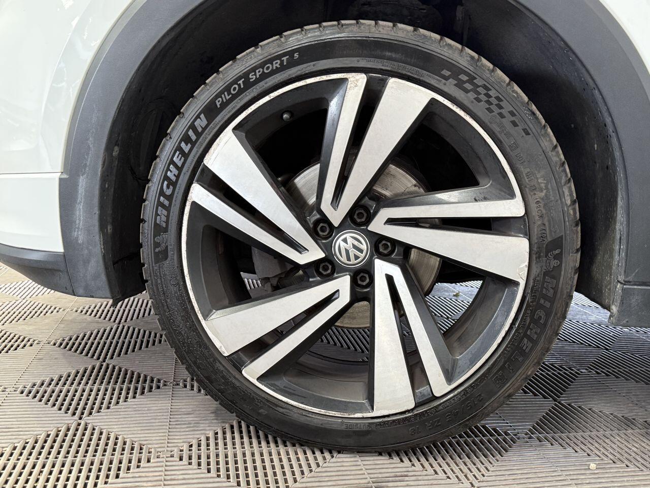 Volkswagen T-Cross view 17