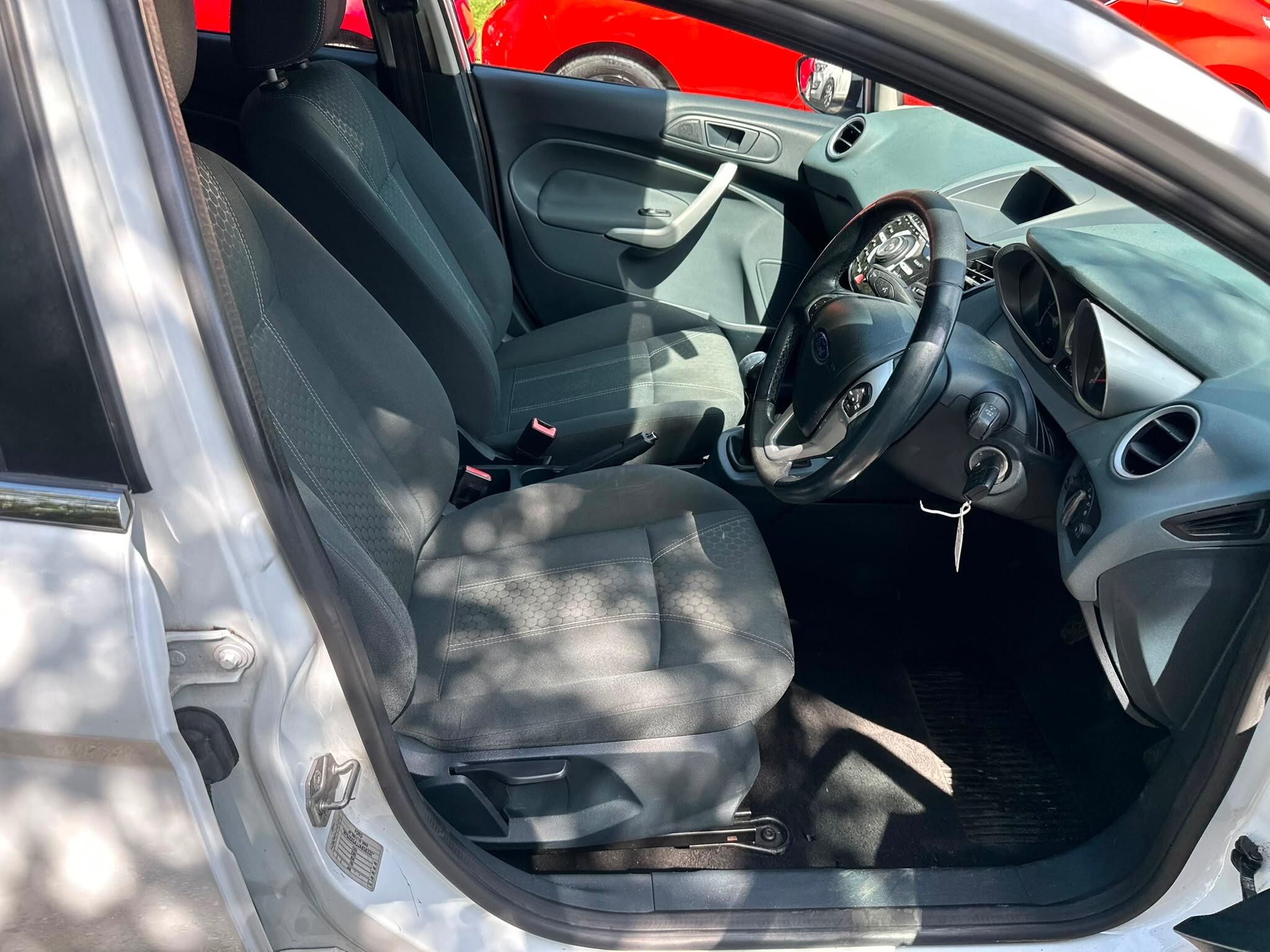 Ford Fiesta view 19