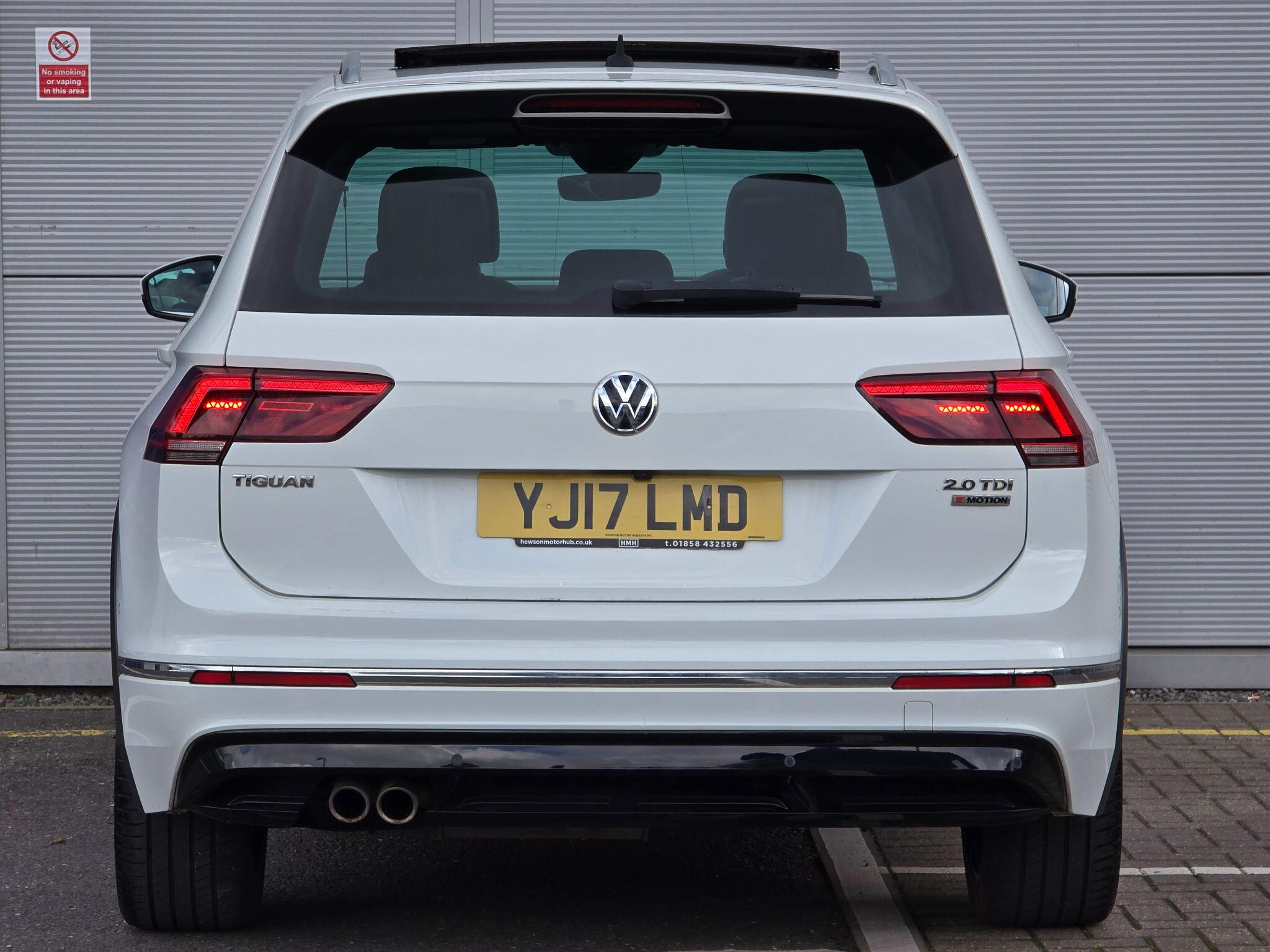 Volkswagen Tiguan view 5