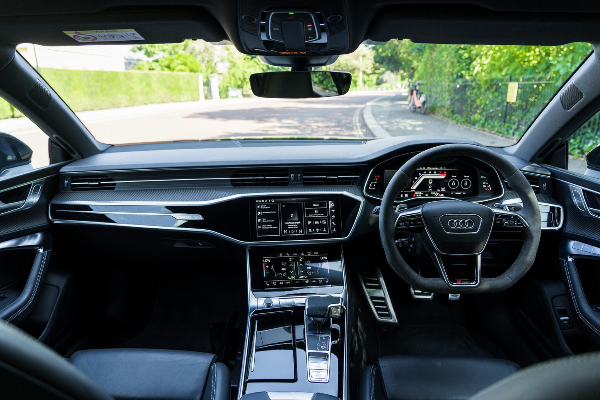 Audi RS7 view 32
