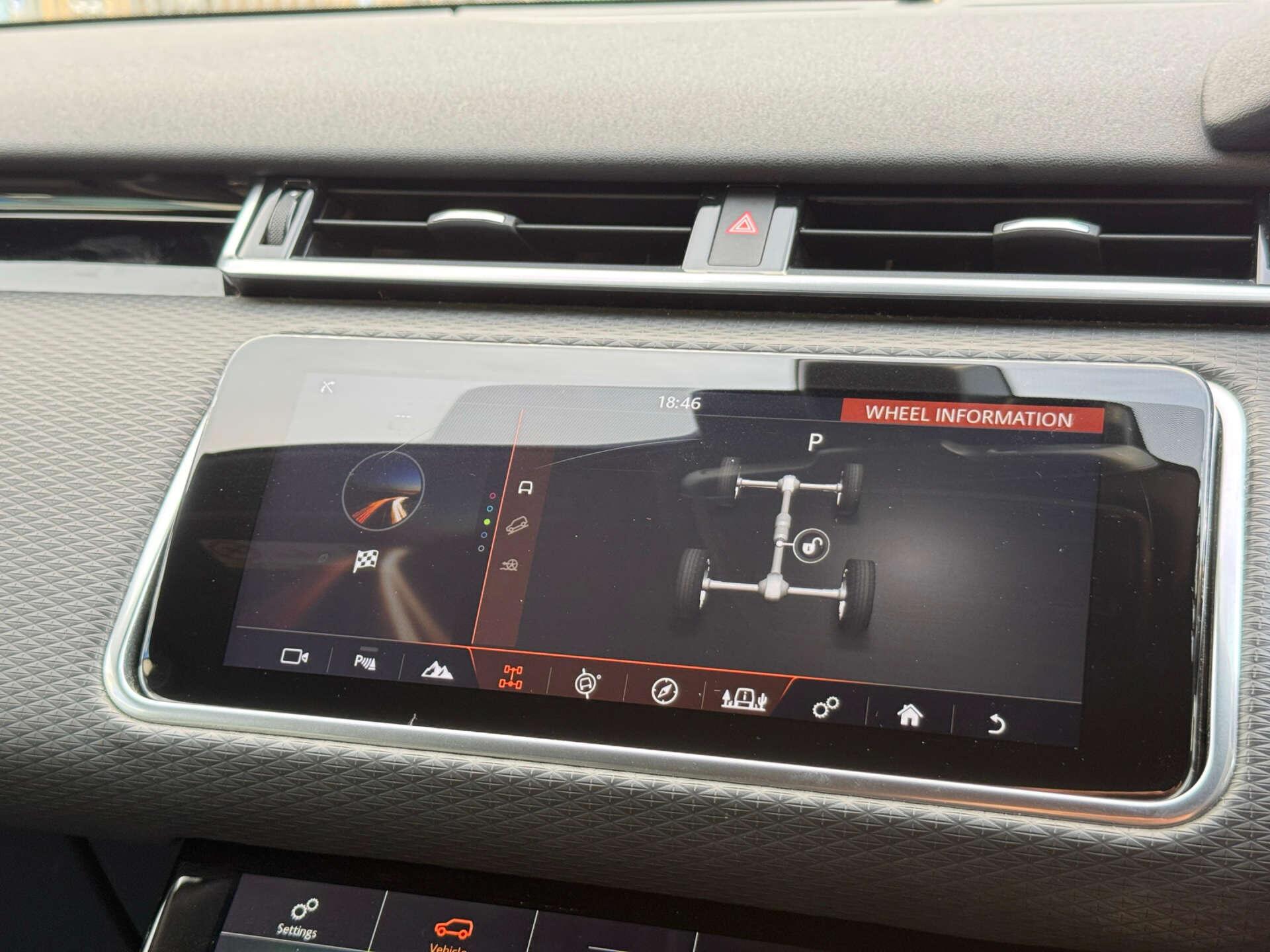 Land Rover Range Rover Velar view 70