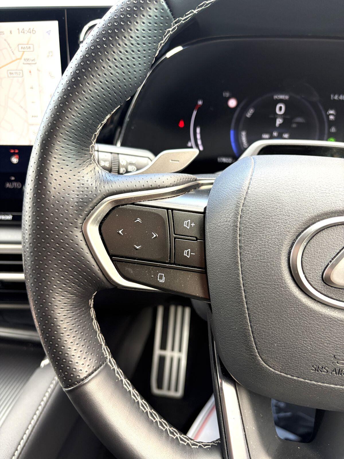 Lexus RX view 31
