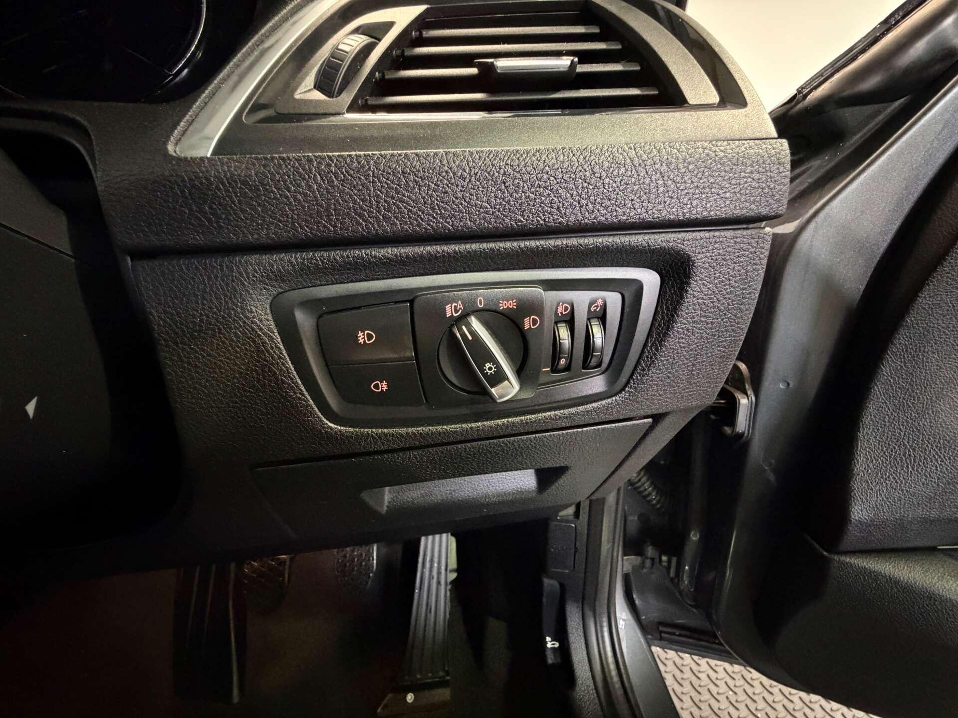 BMW 1 Series view 19
