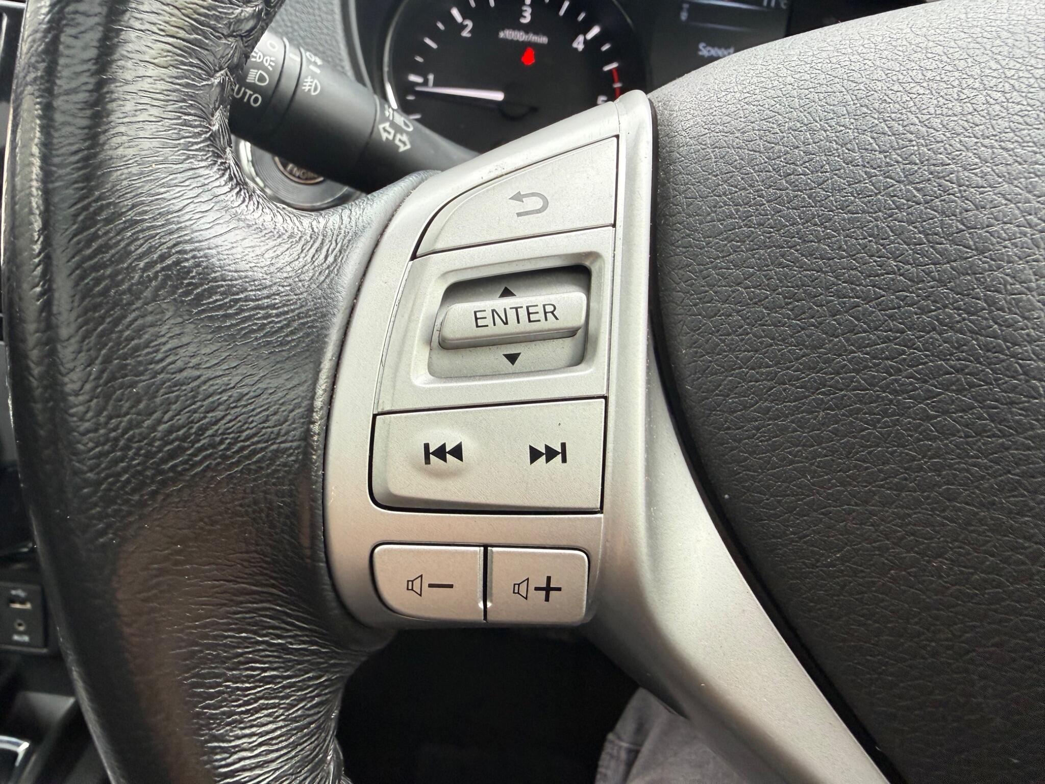 2017 Nissan X-Trail image 13
