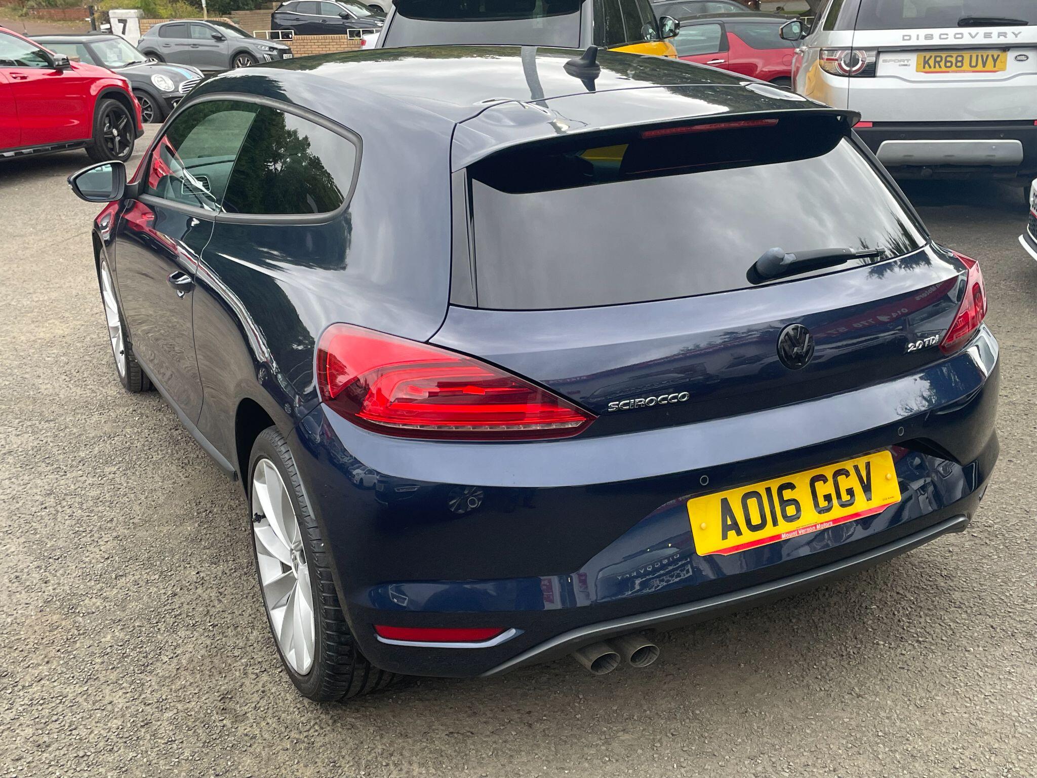 Volkswagen Scirocco view 9
