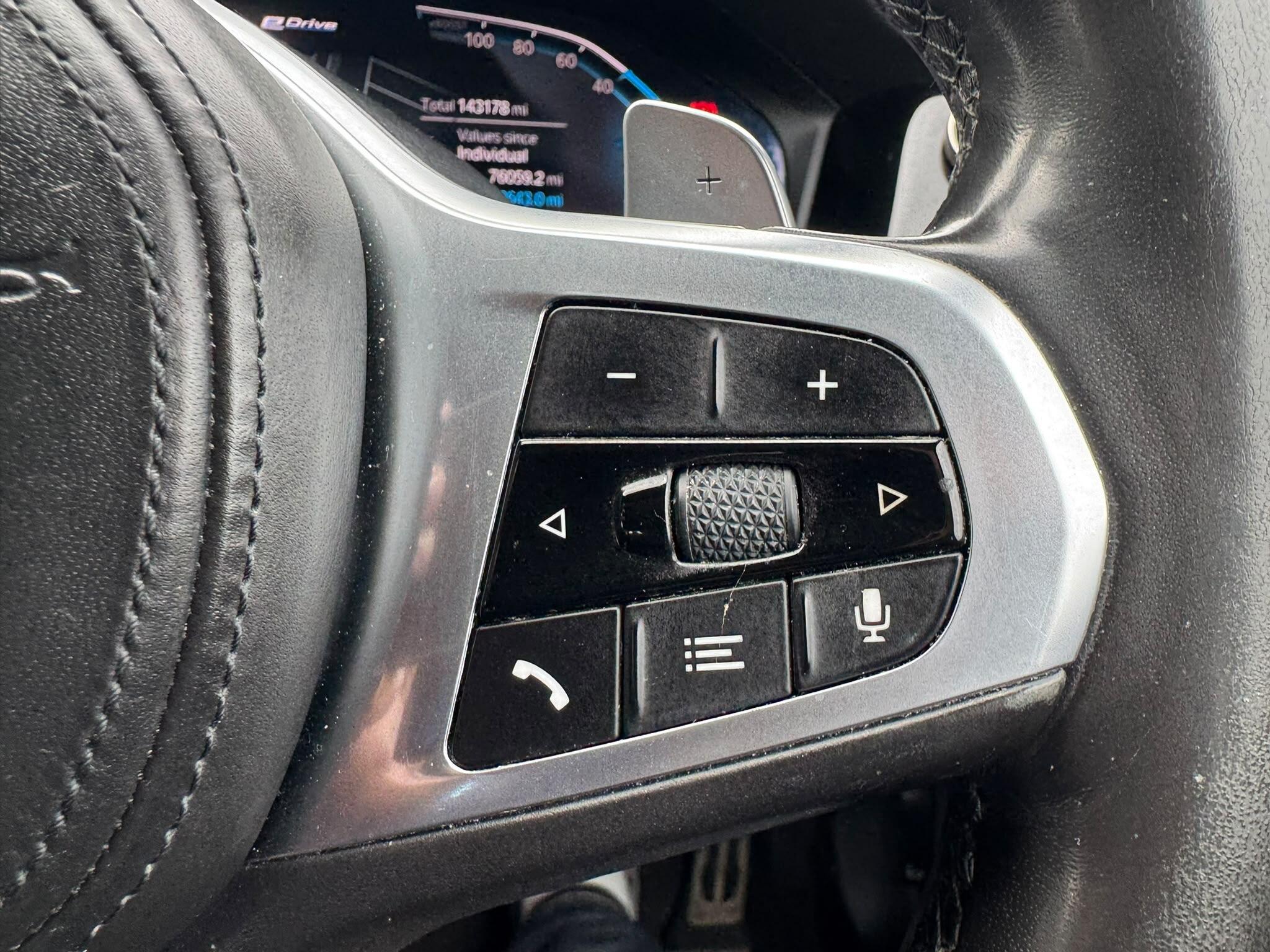 BMW 3 Series view 52