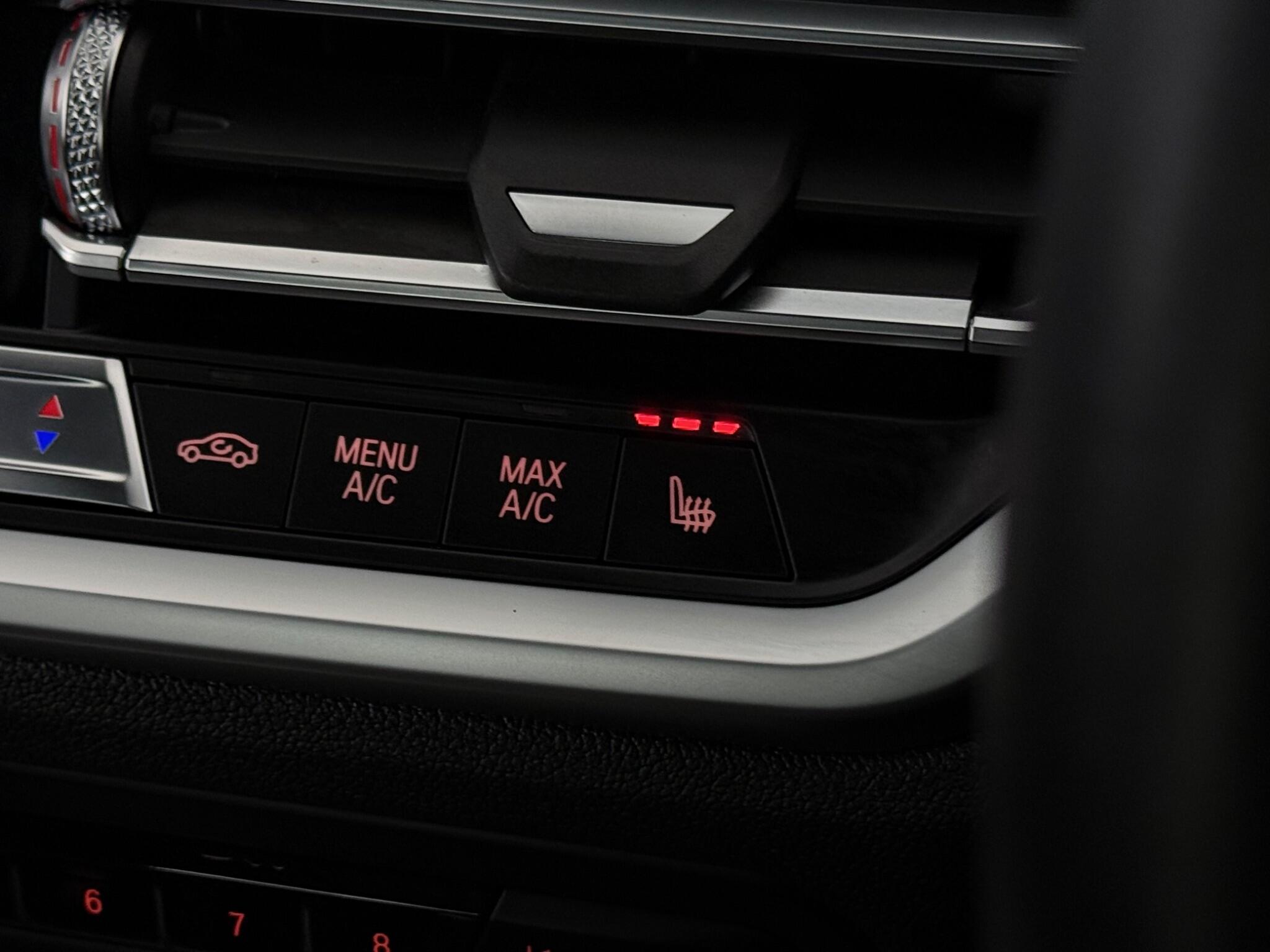 BMW 3 Series view 23