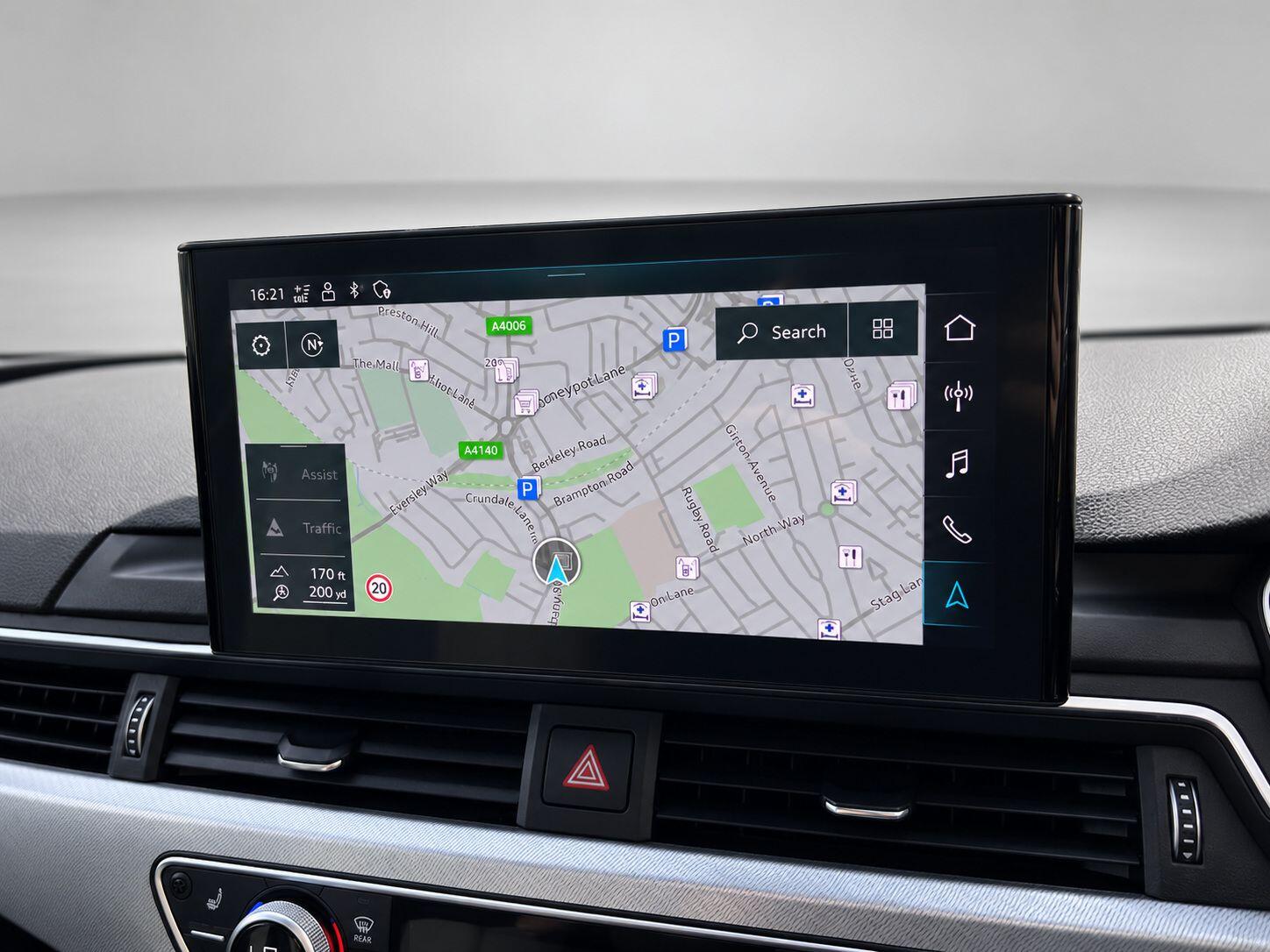 Audi A4 view 18