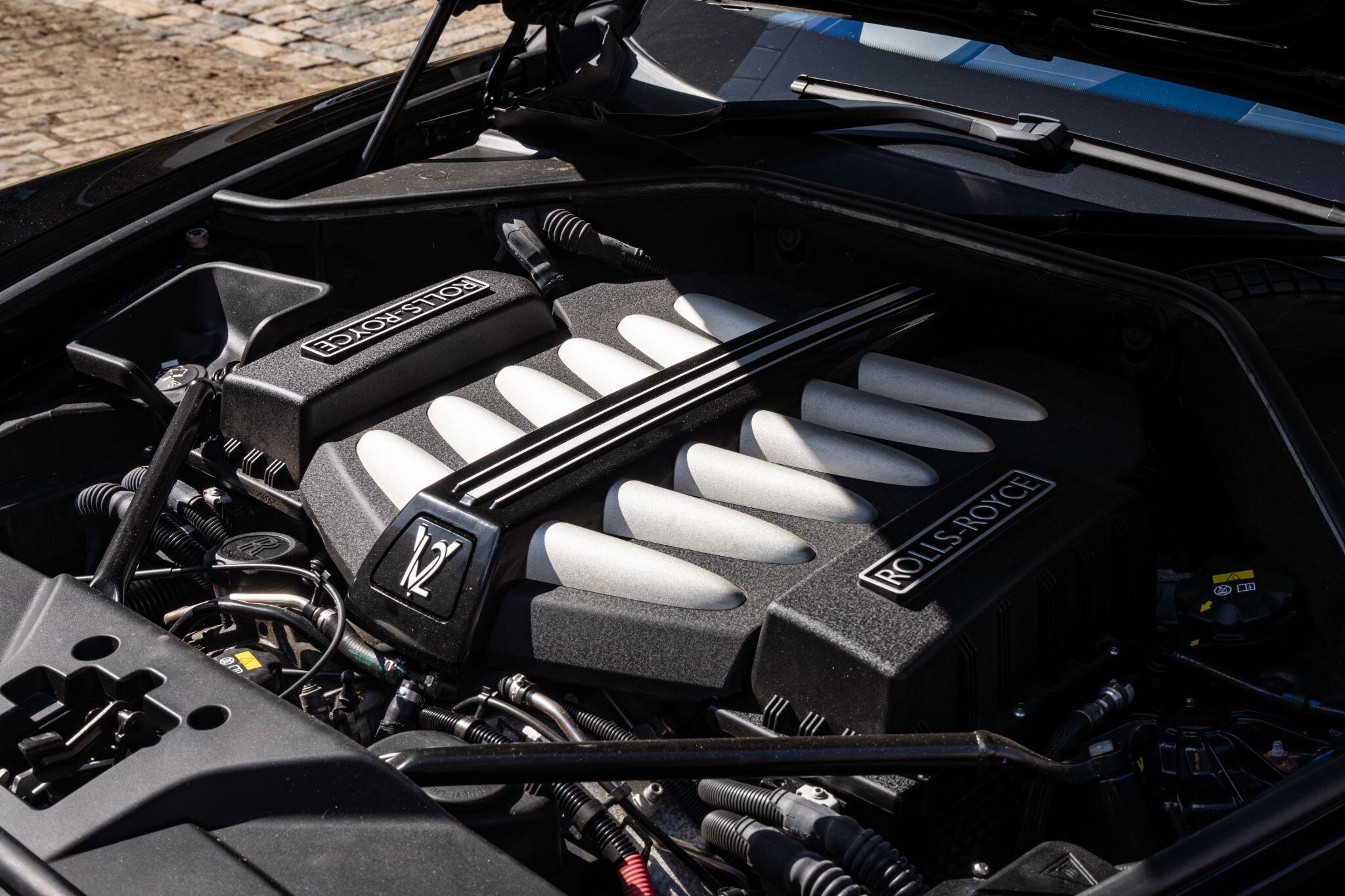 Rolls-Royce Wraith view 29