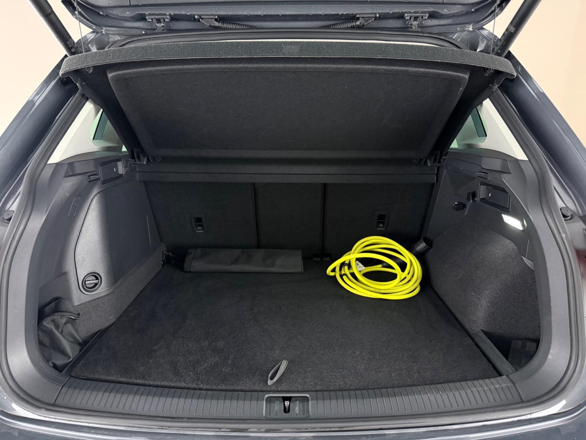 Volkswagen Tiguan view 10