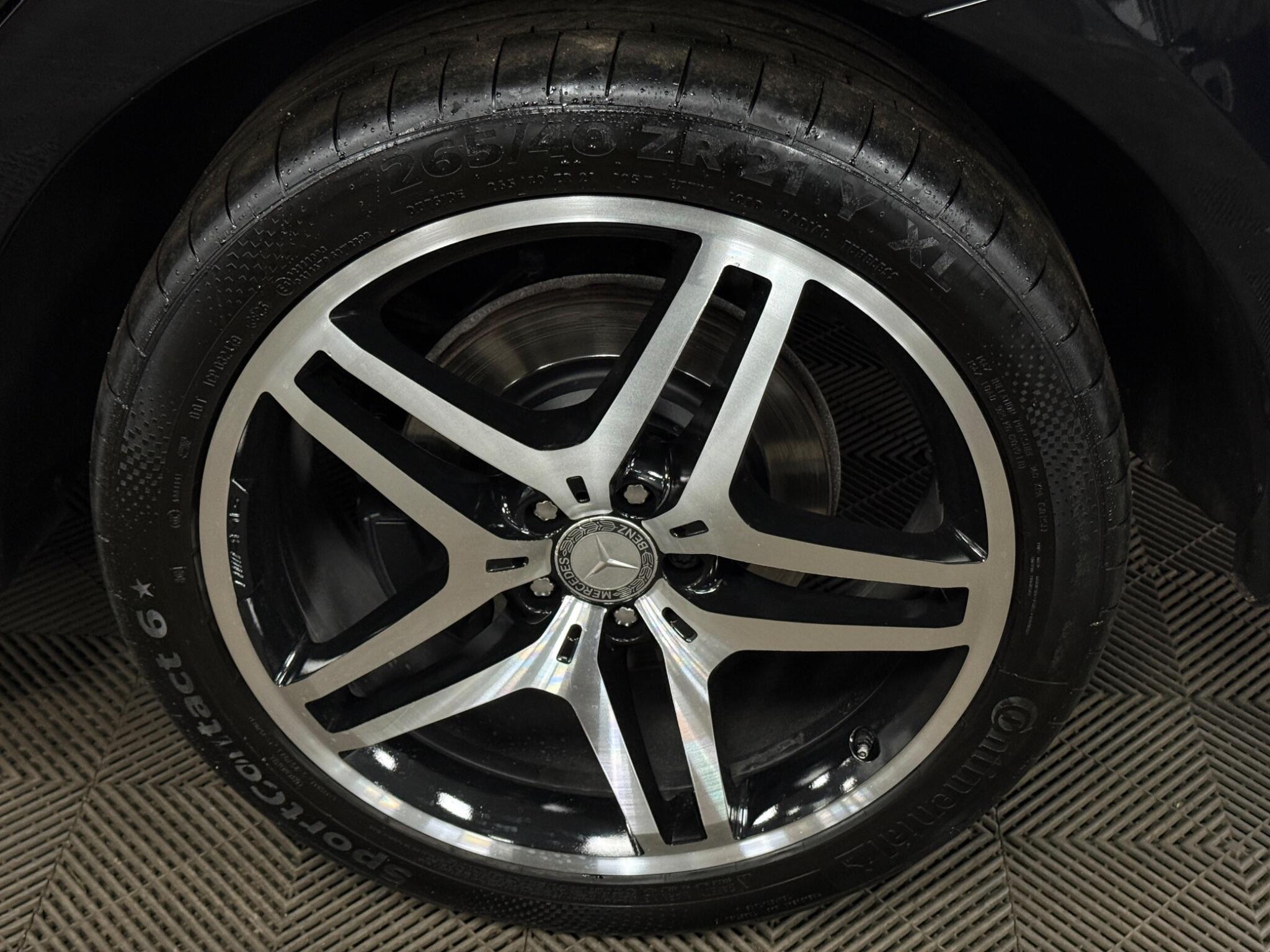 Mercedes-Benz Gle view 33