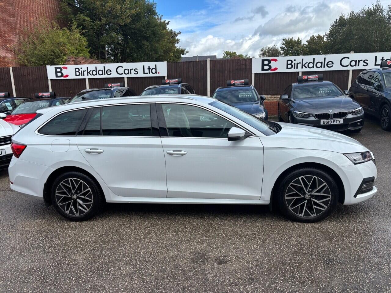 Skoda Octavia view 2