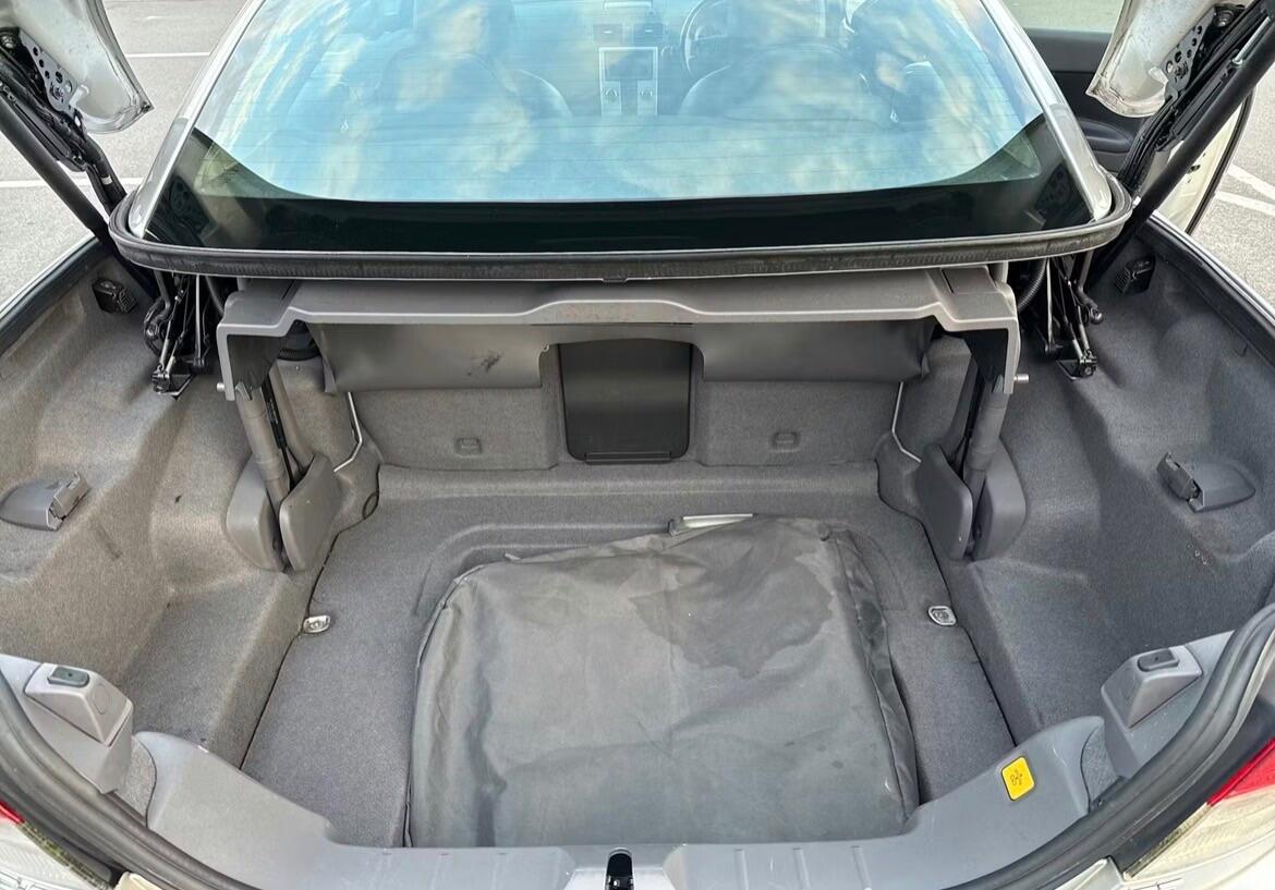 2010 Volvo C70 2.5 T5 SE Lux Geartronic 2dr image 6