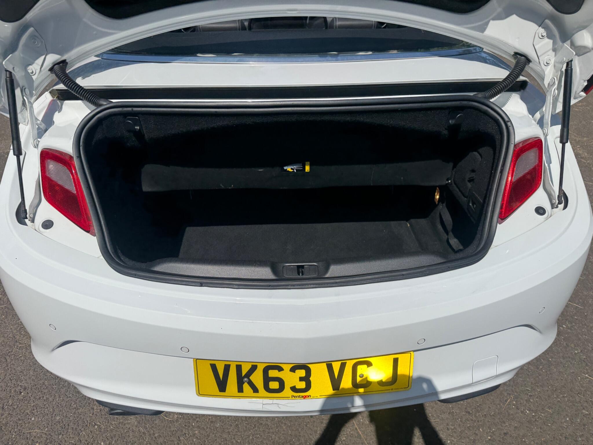Vauxhall Cascada view 58