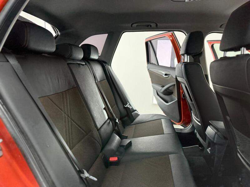 2013 BMW X1 image 21