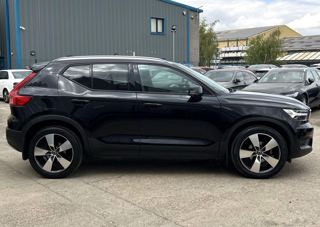 Volvo XC40 view 7
