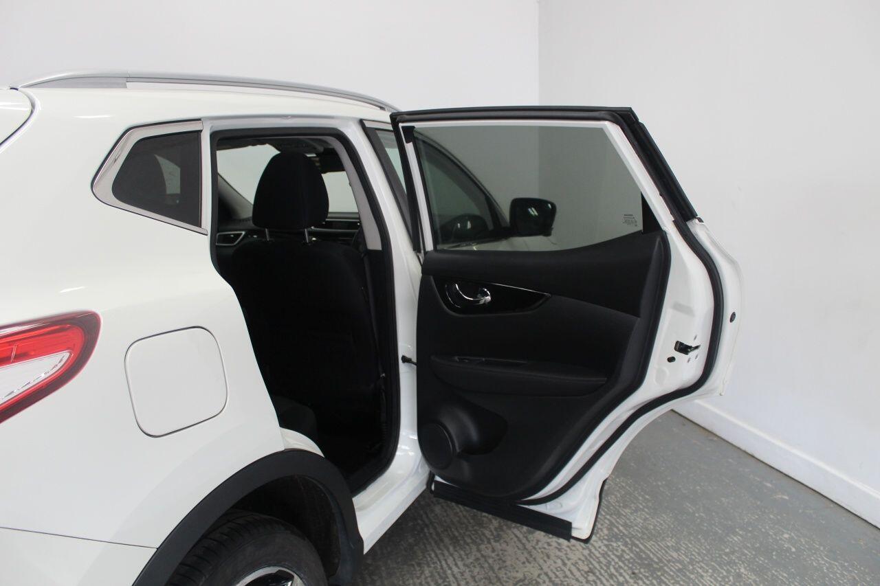 Nissan Qashqai view 25