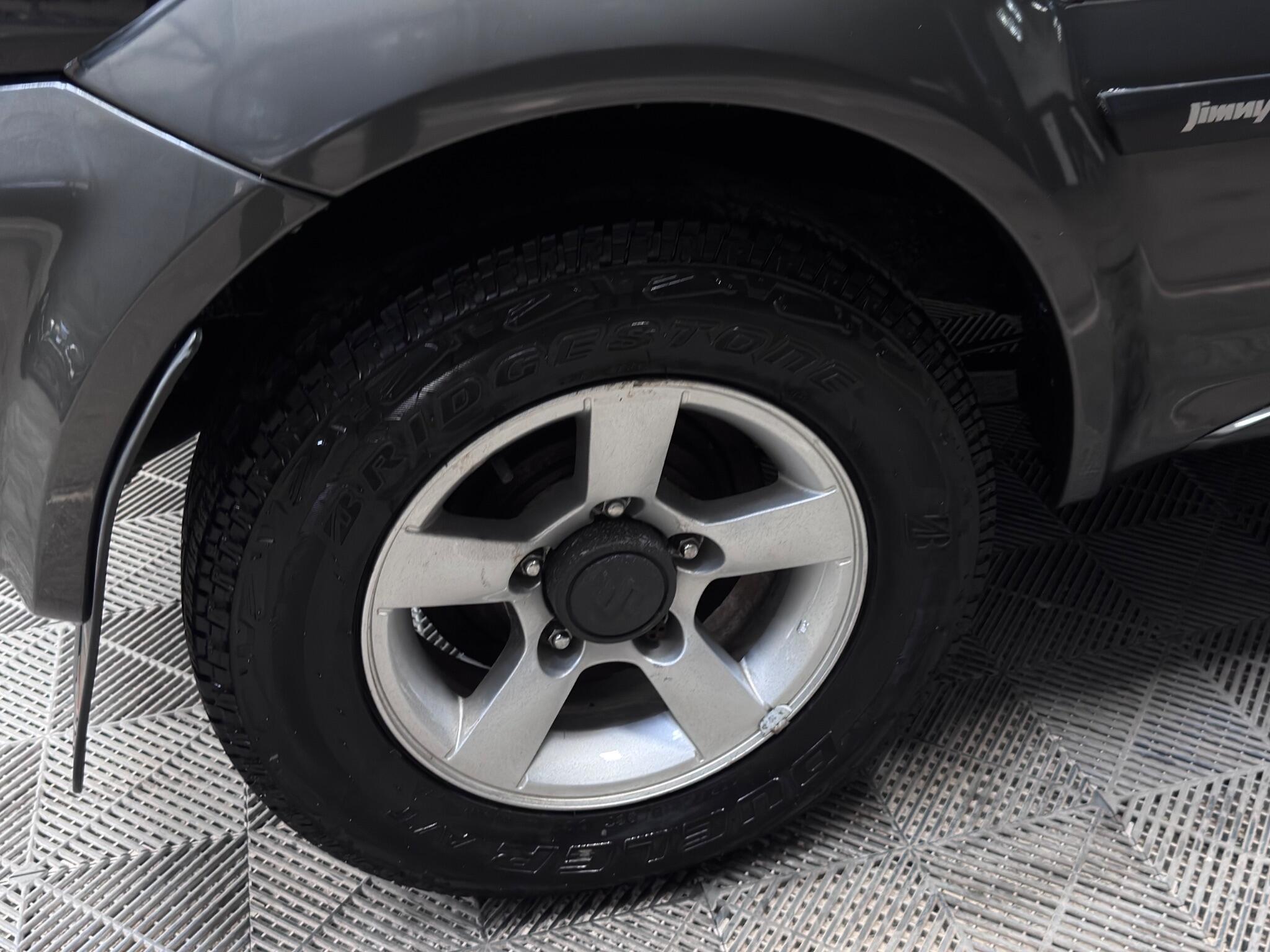 Suzuki Jimny view 42