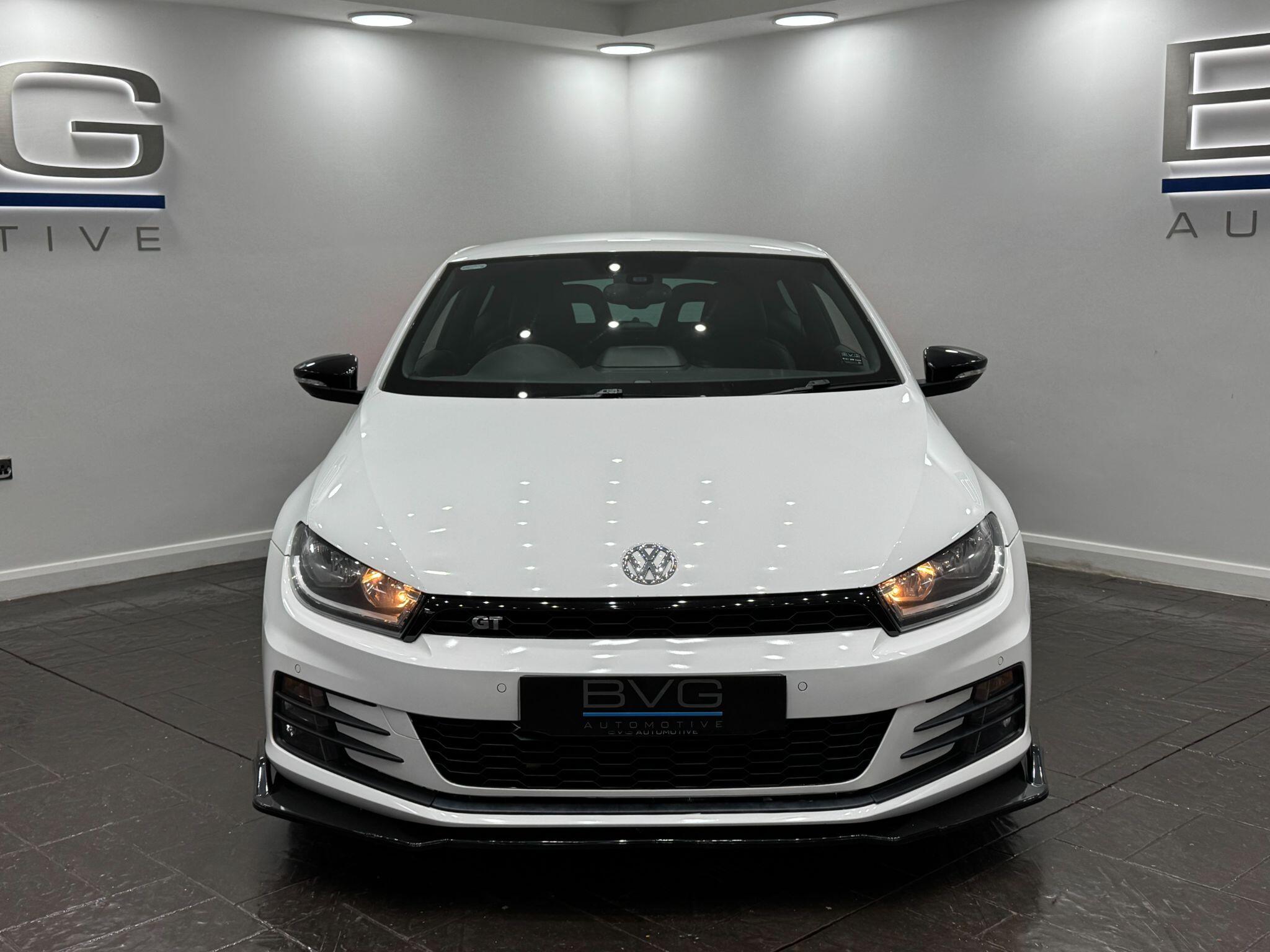 Volkswagen Scirocco view 4