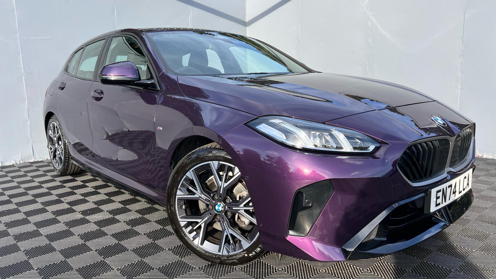 BMW 1 Series view 25