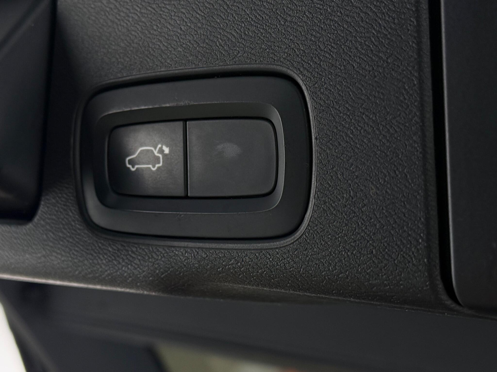Volvo XC60 view 10
