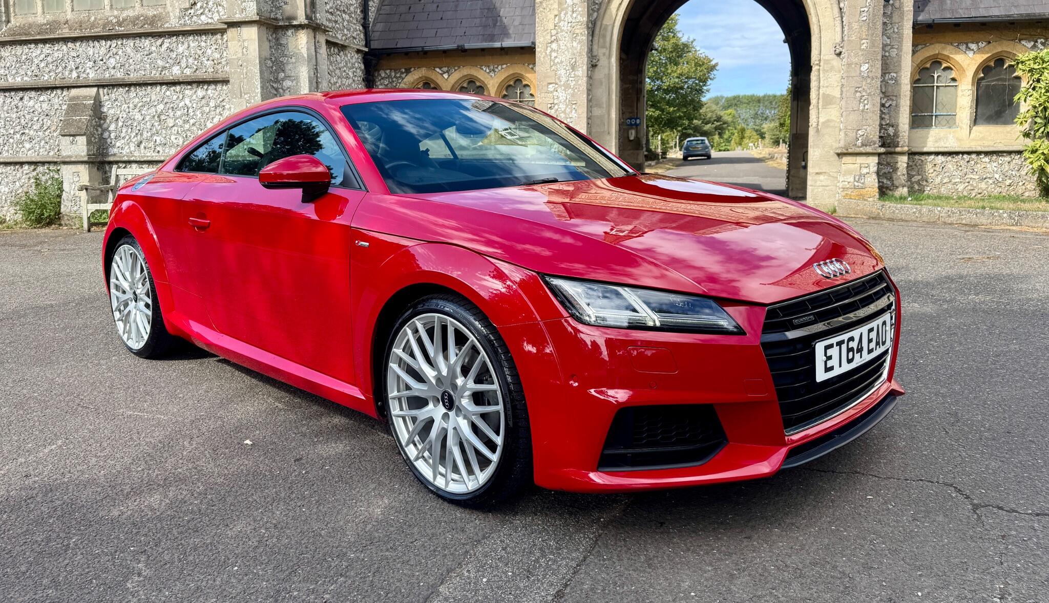Audi TT view 9