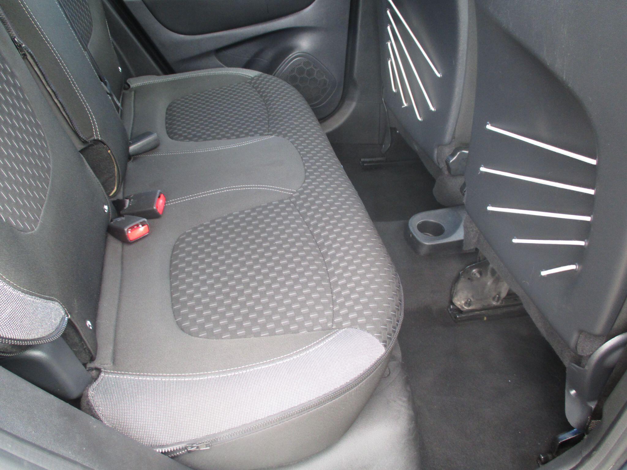 Renault Captur view 27
