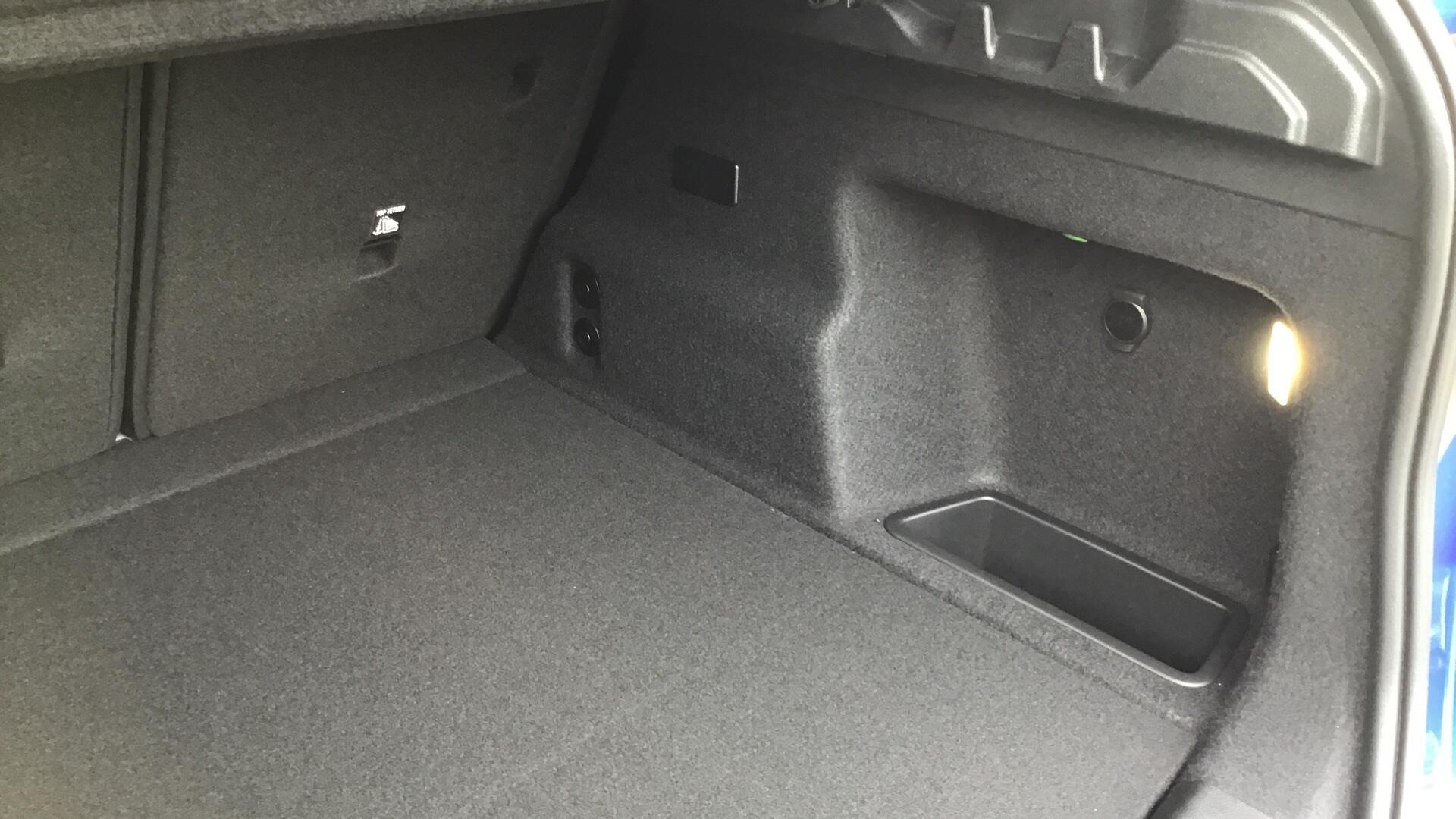 BMW X1 view 40