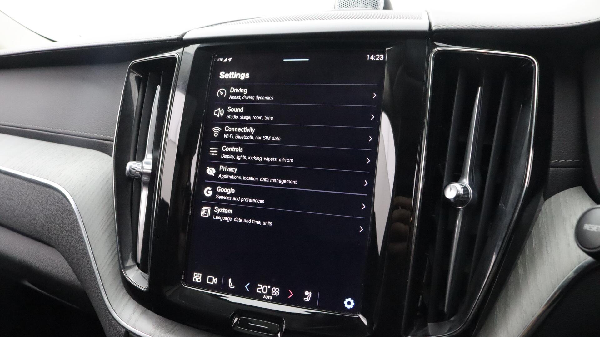 Volvo XC60 view 41