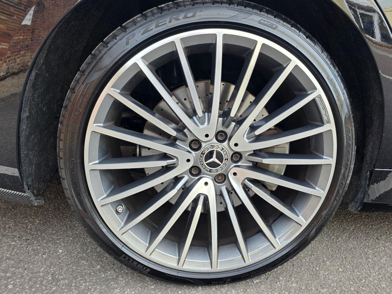 Mercedes-Benz S-Class view 17