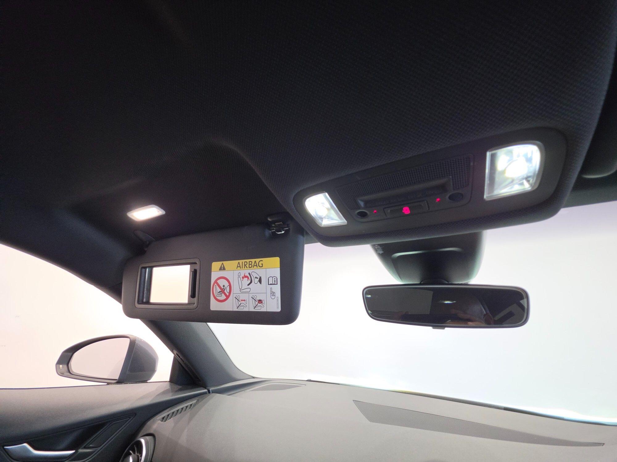 Audi TT view 86
