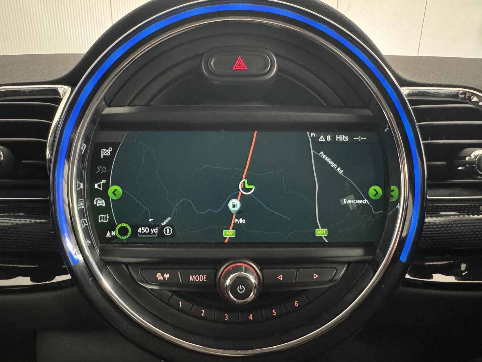 Mini Clubman view 70