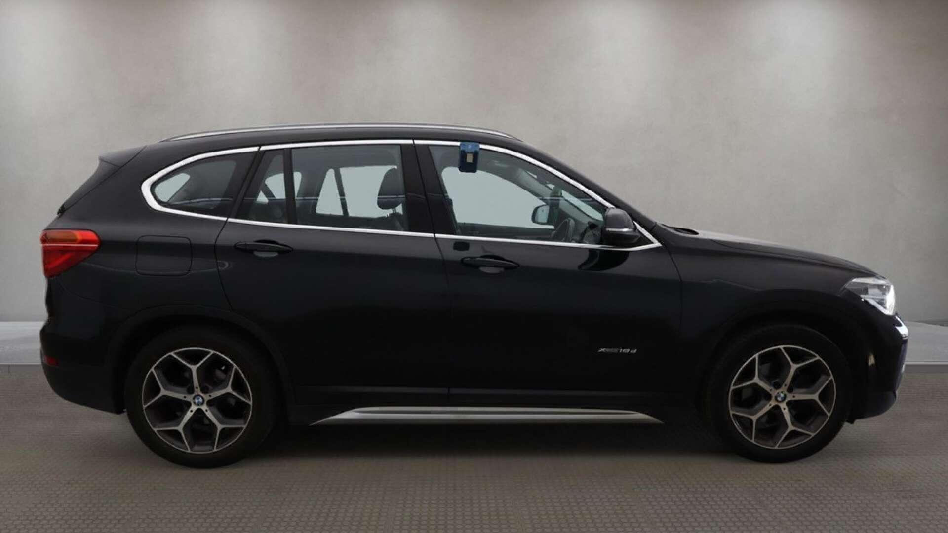 BMW X1 view 9