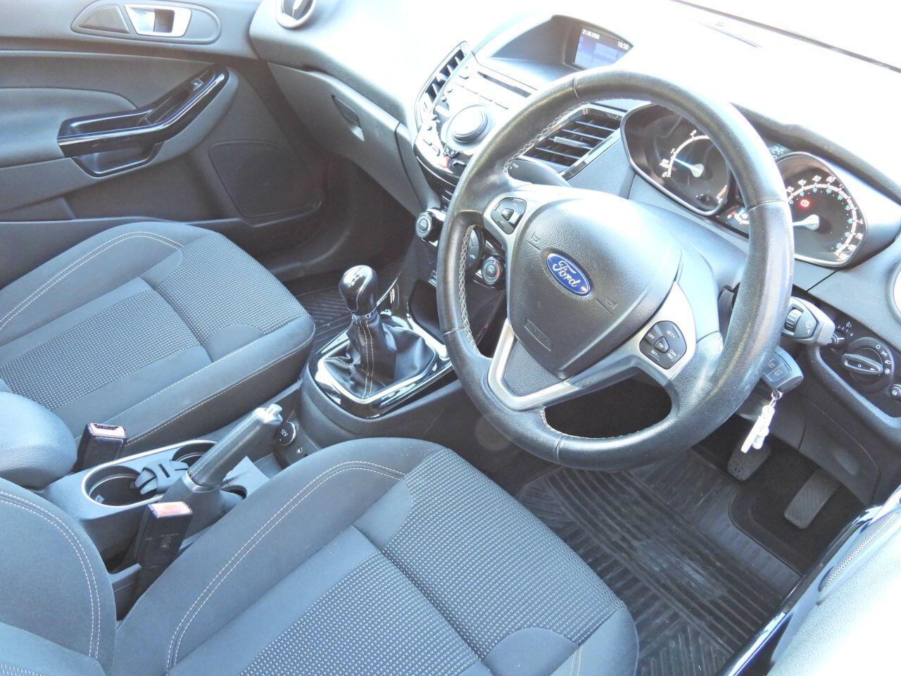Ford Fiesta view 4