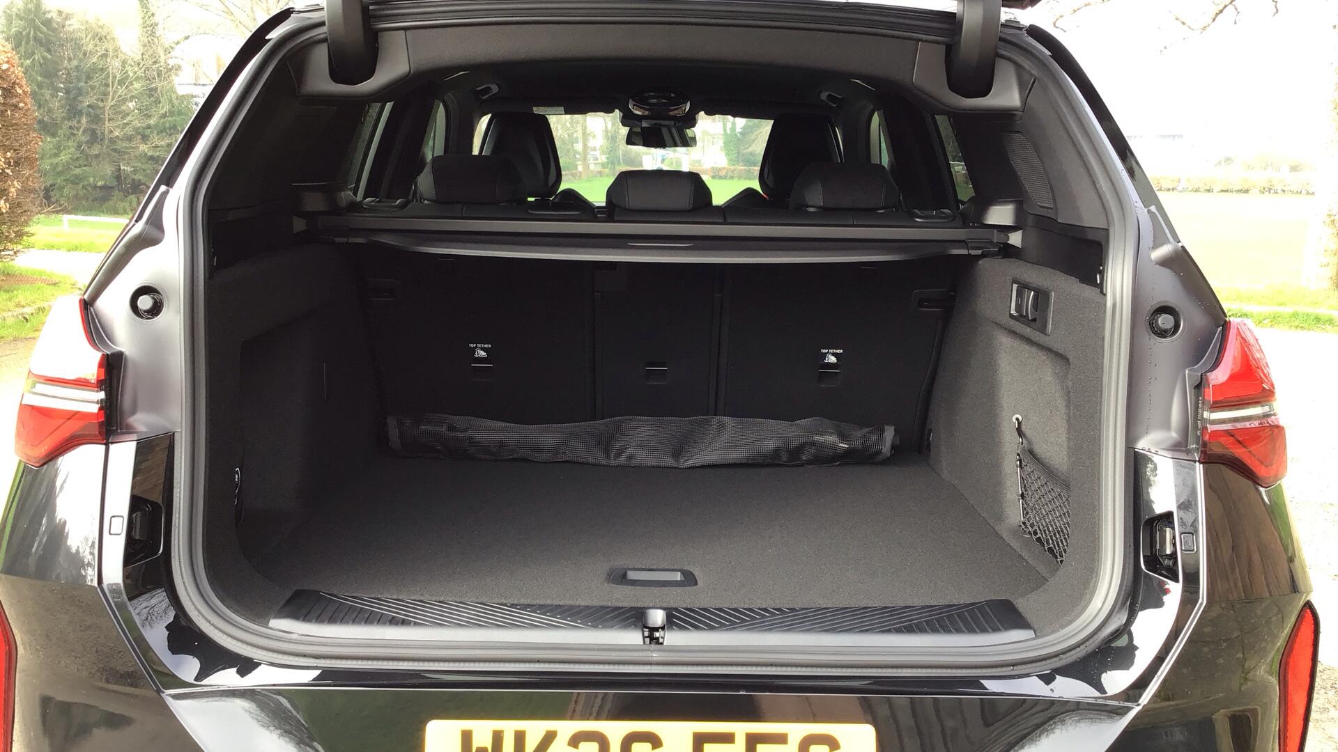 BMW X3 view 13