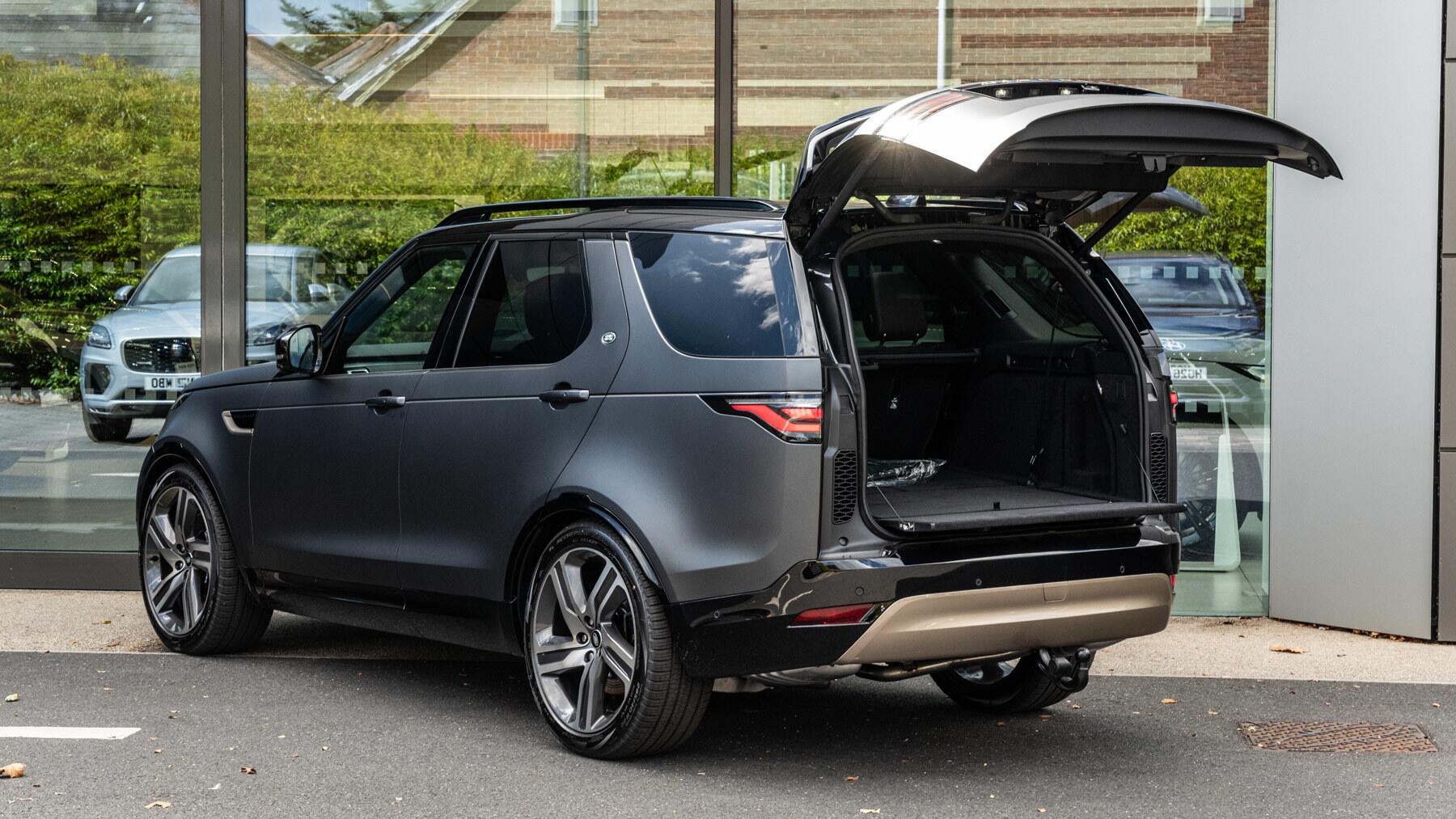 Land Rover Discovery view 92