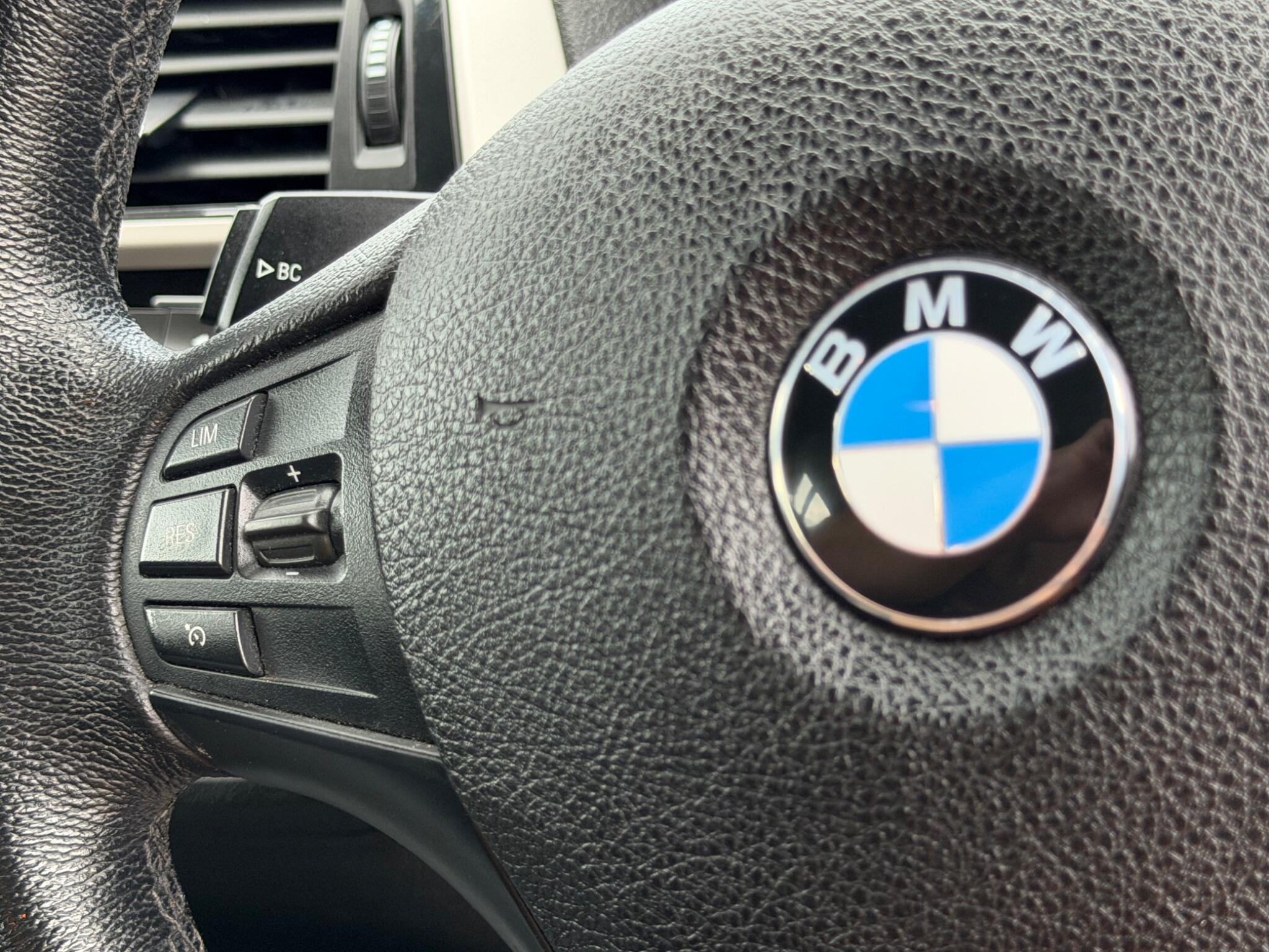 BMW 1 Series view 16