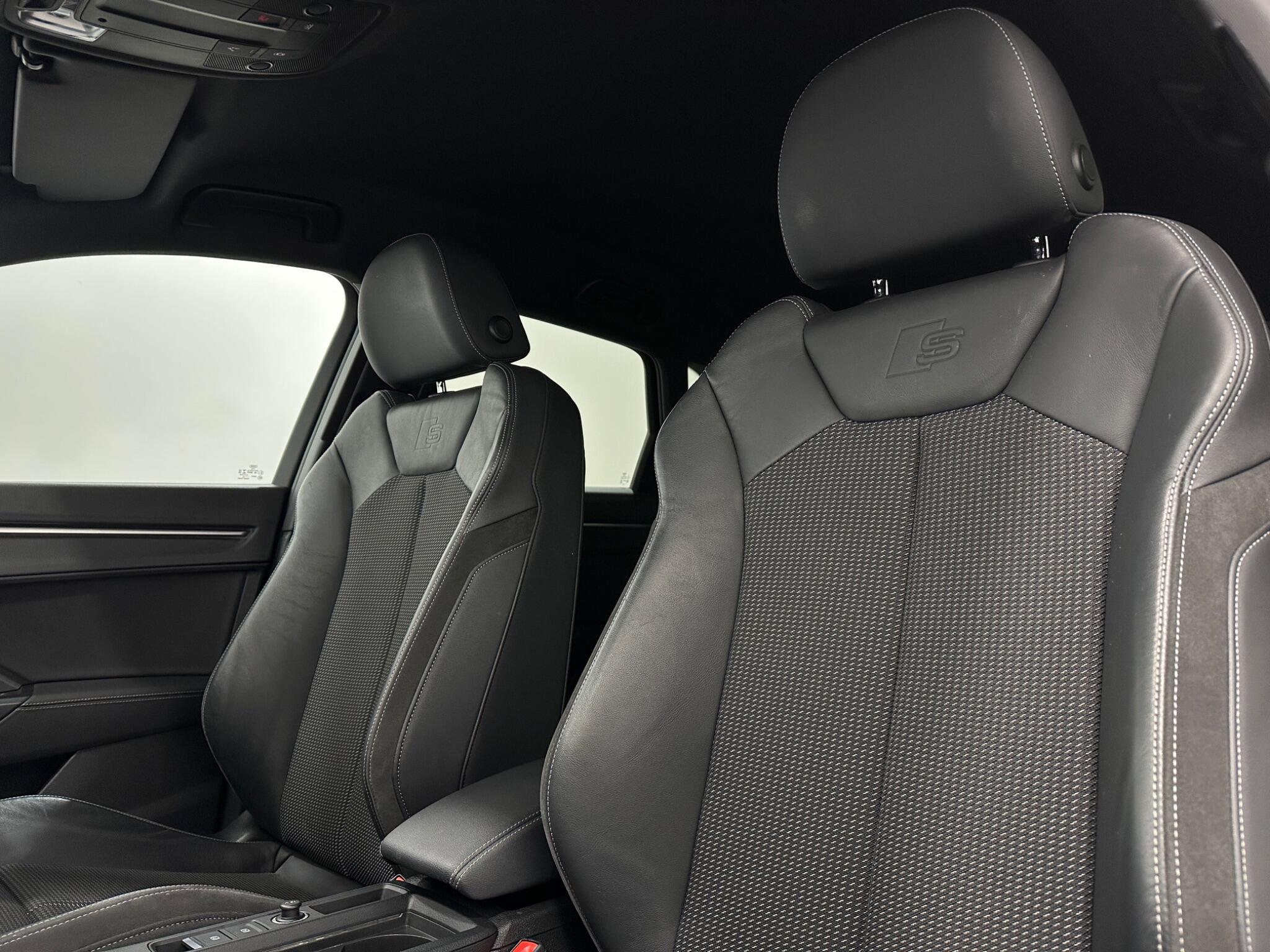 Audi Q3 view 35
