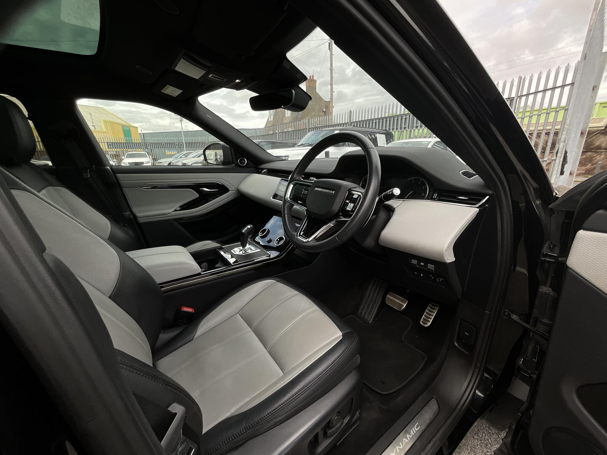 Land Rover Range Rover Evoque view 7