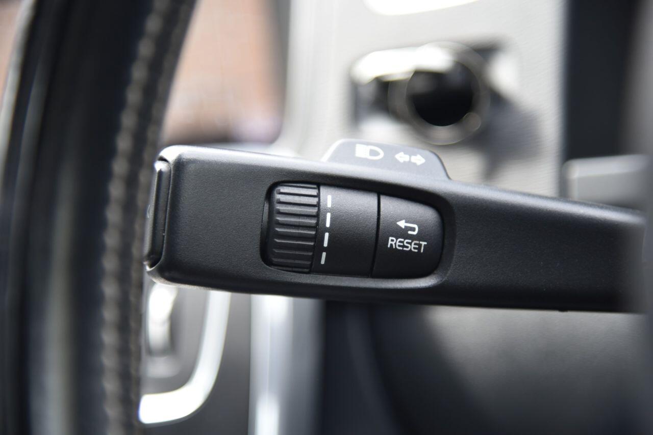 Volvo S60 view 30