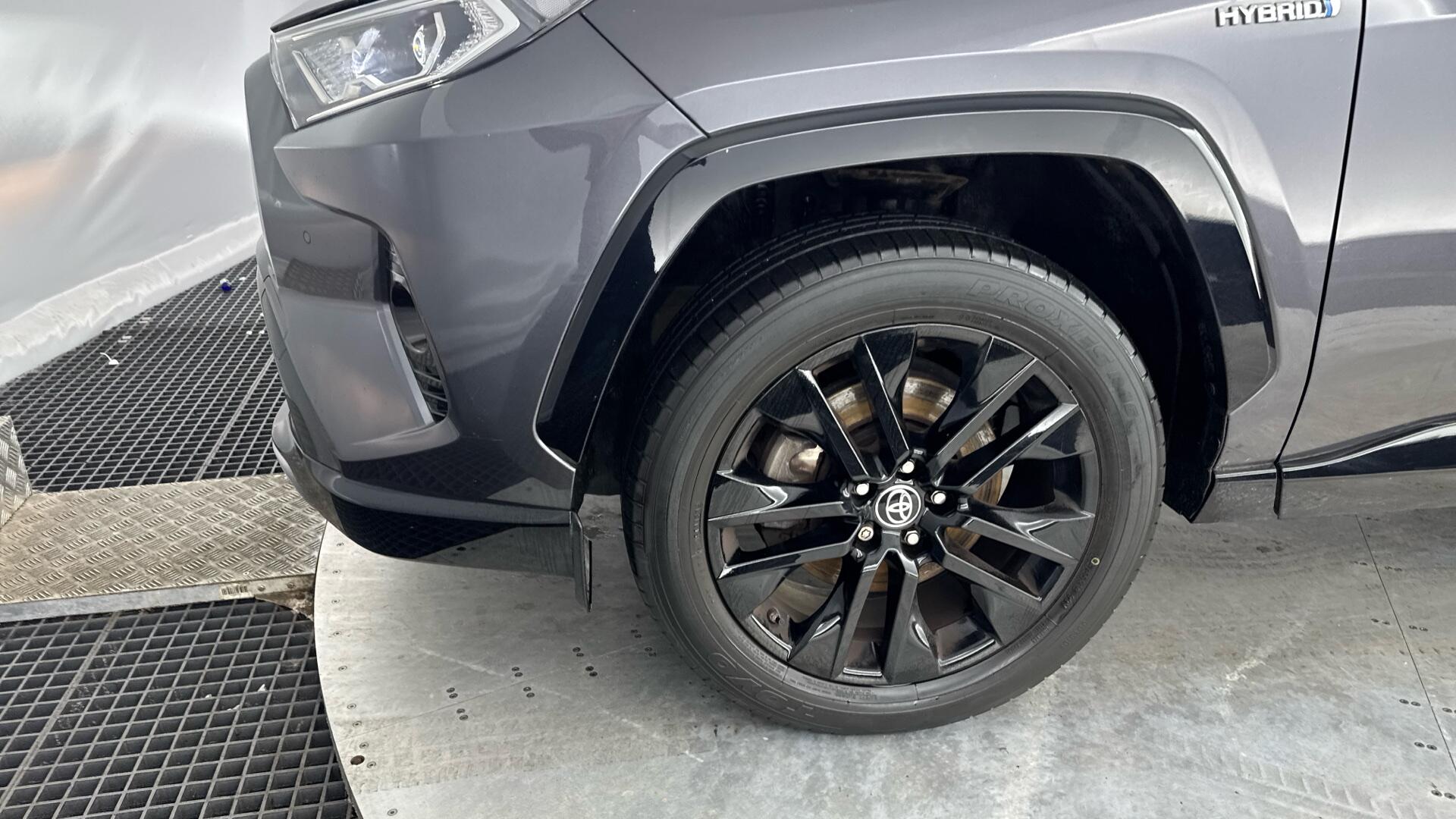 Toyota RAV4 view 23