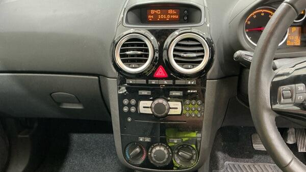 Vauxhall Corsa view 13