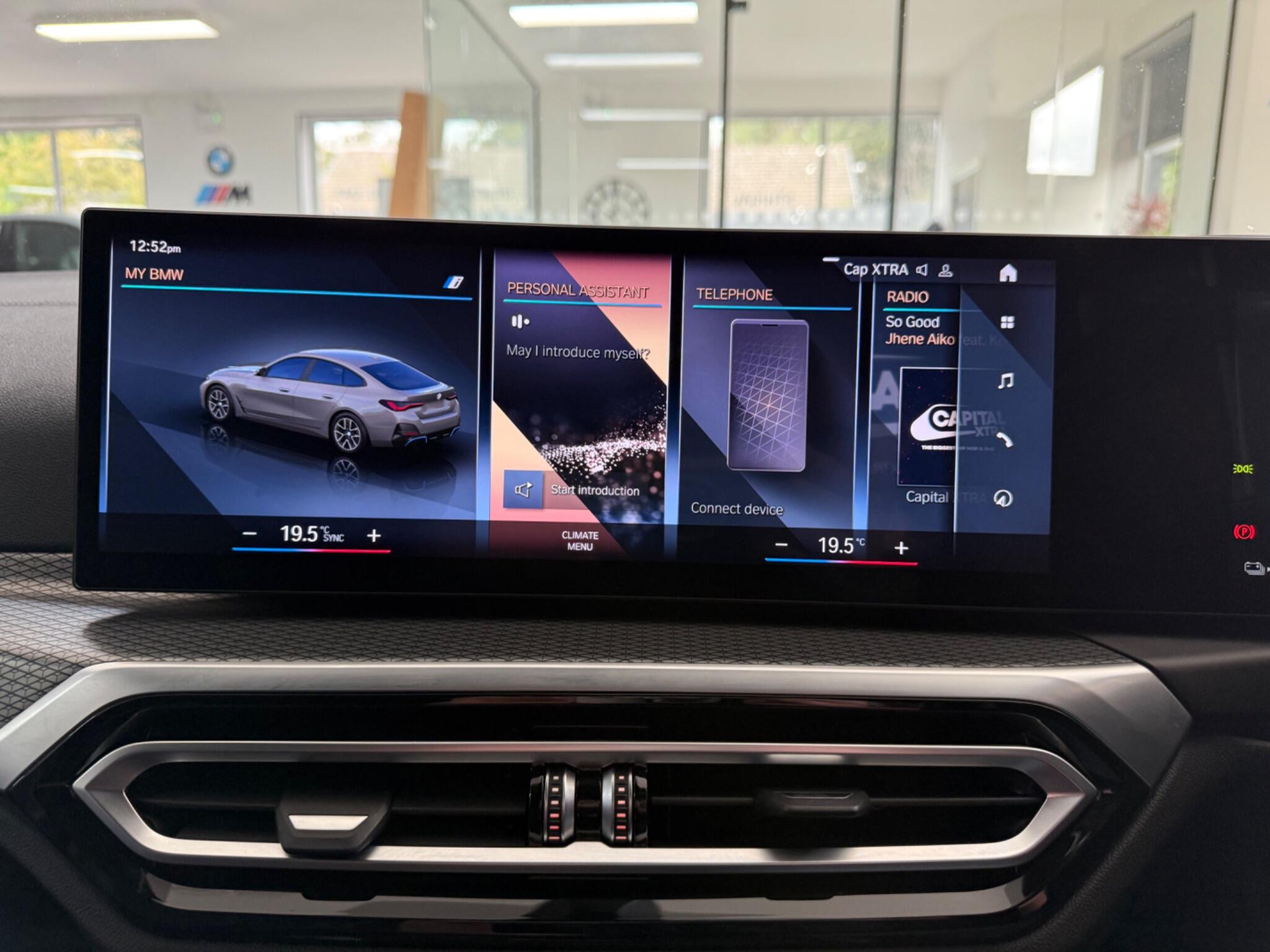 BMW I4 view 20